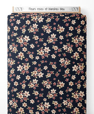 Tissu - Fleurs roses et blanches bleu