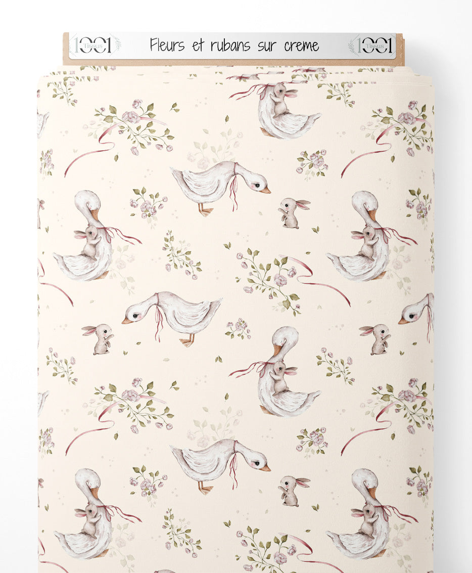 Tissu - Fleurs et rubans sur crème