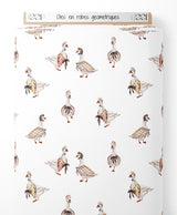 Tissu - Oies en robes géométriques
