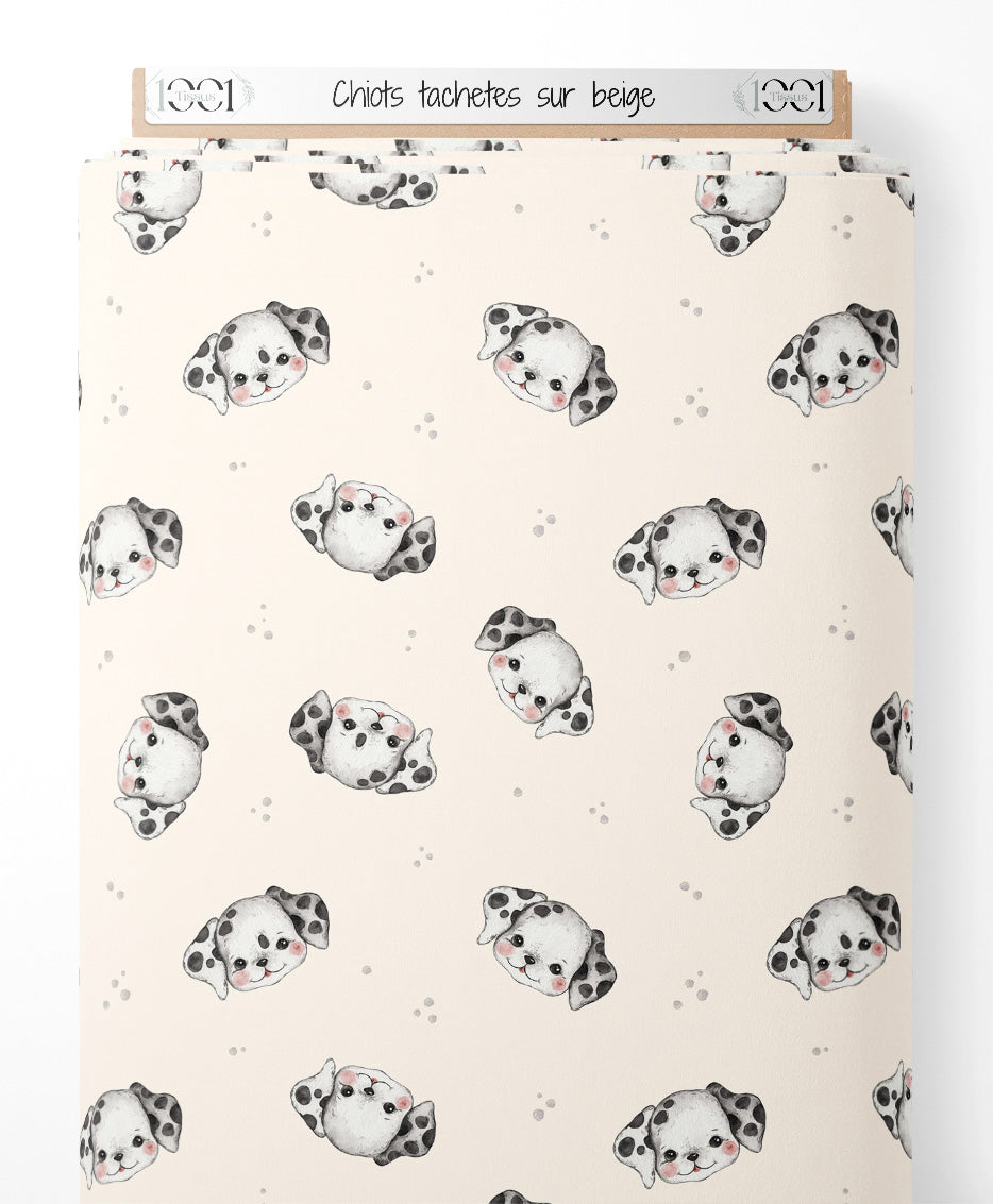 Tissu - Chiots tachetés sur beige