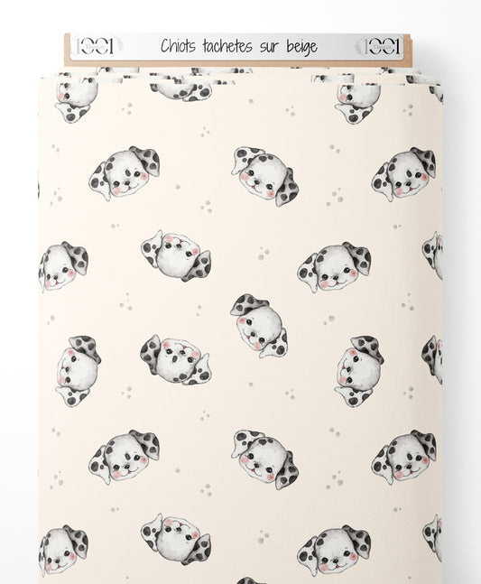 Tissu - Chiots tachetés sur beige