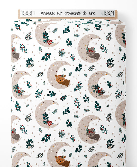 Tissu - Animaux sur croissants de lune