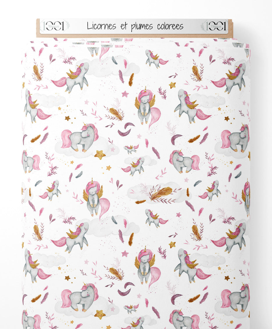 Tissu - Licornes et plumes colorées