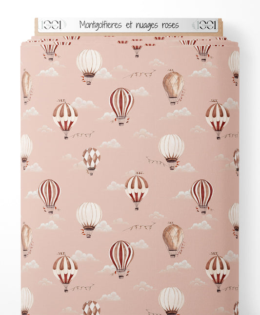 Tissu - Montgolfières et nuages roses