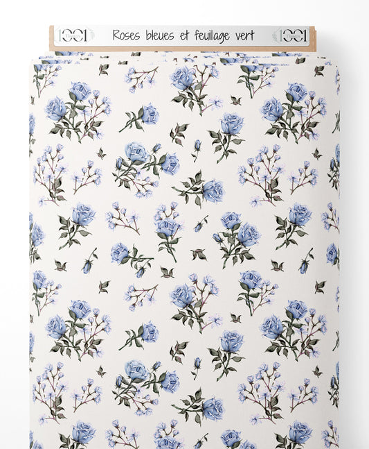 Tissu - Roses bleues et feuillage vert