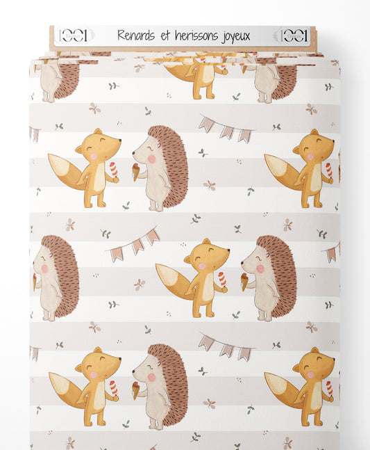 Tissu - Renards et hérissons joyeux
