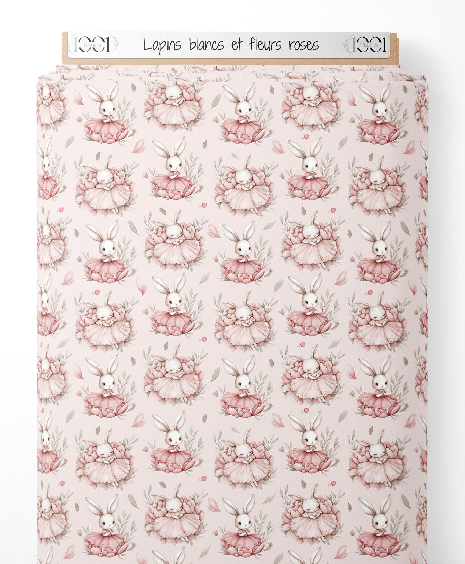 Tissu - Lapins blancs et fleurs roses