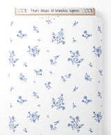 Tissu - Fleurs bleues et branches légères