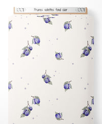 Tissu - Prunes violettes sur fond clair