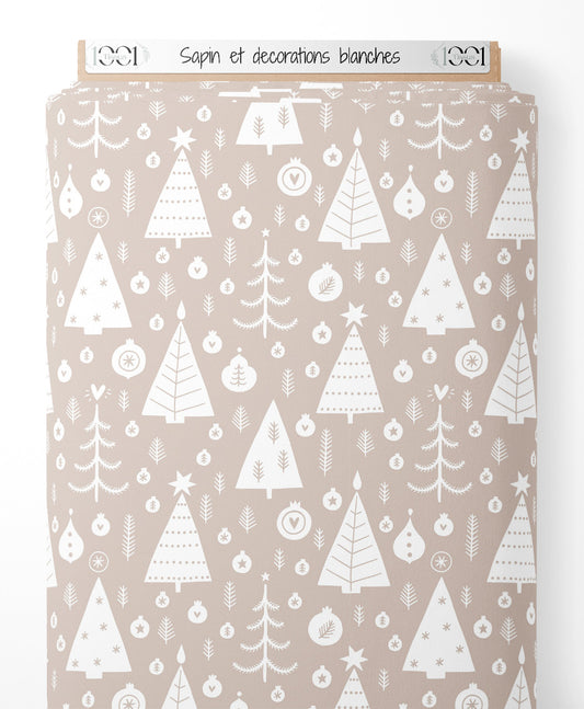Tissu - Sapin et décorations blanches