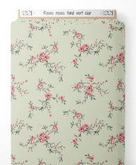 Tissu - Roses roses sur fond vert clair