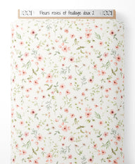 Tissu - Fleurs roses et feuillage doux 2