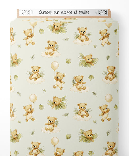 Tissu - Oursons sur nuages et feuilles