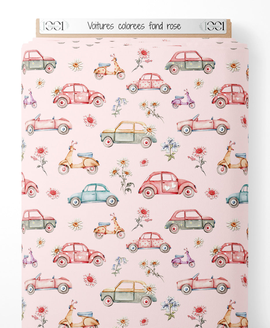 Tissu - Voitures colorées sur fond rose