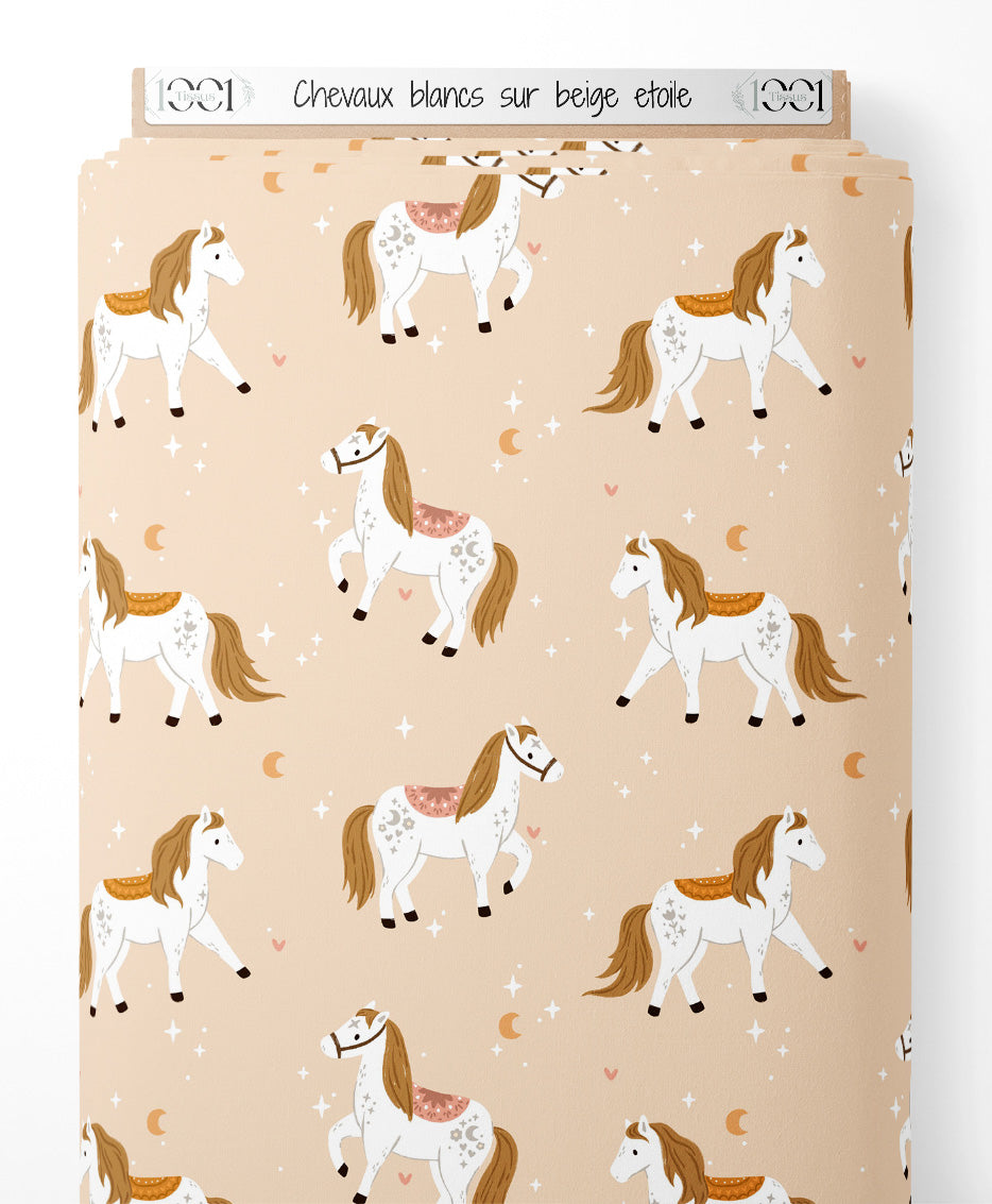Tissu - Chevaux blancs sur beige étoilé