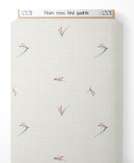 Tissu - Fleurs roses sur fond quadrillé