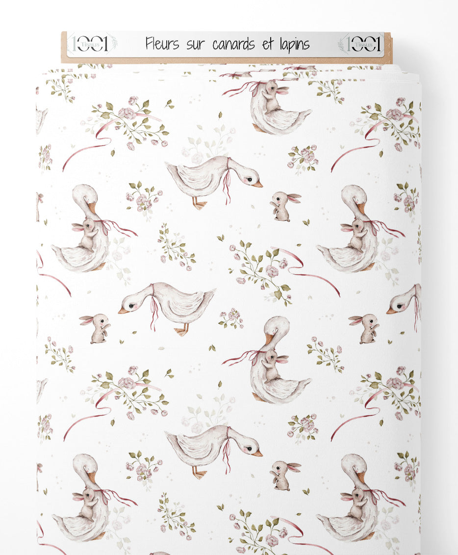 Tissu - Fleurs sur canards et lapins