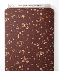 Tissu - Fleurs pastel variées sur brun