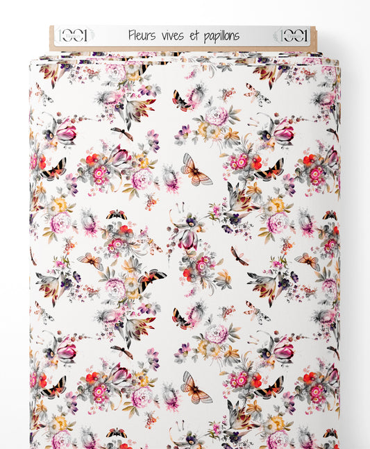 Tissu - Fleurs vives et papillons