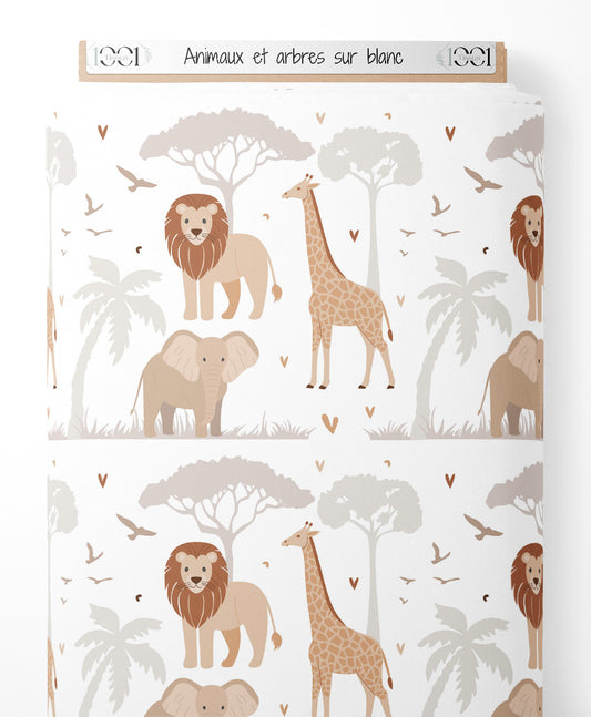 Tissu - Animaux et arbres sur blanc