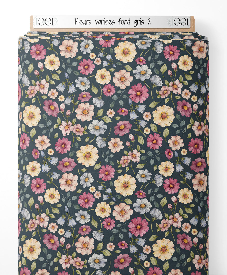 Tissu - Fleurs variées sur fond gris 2