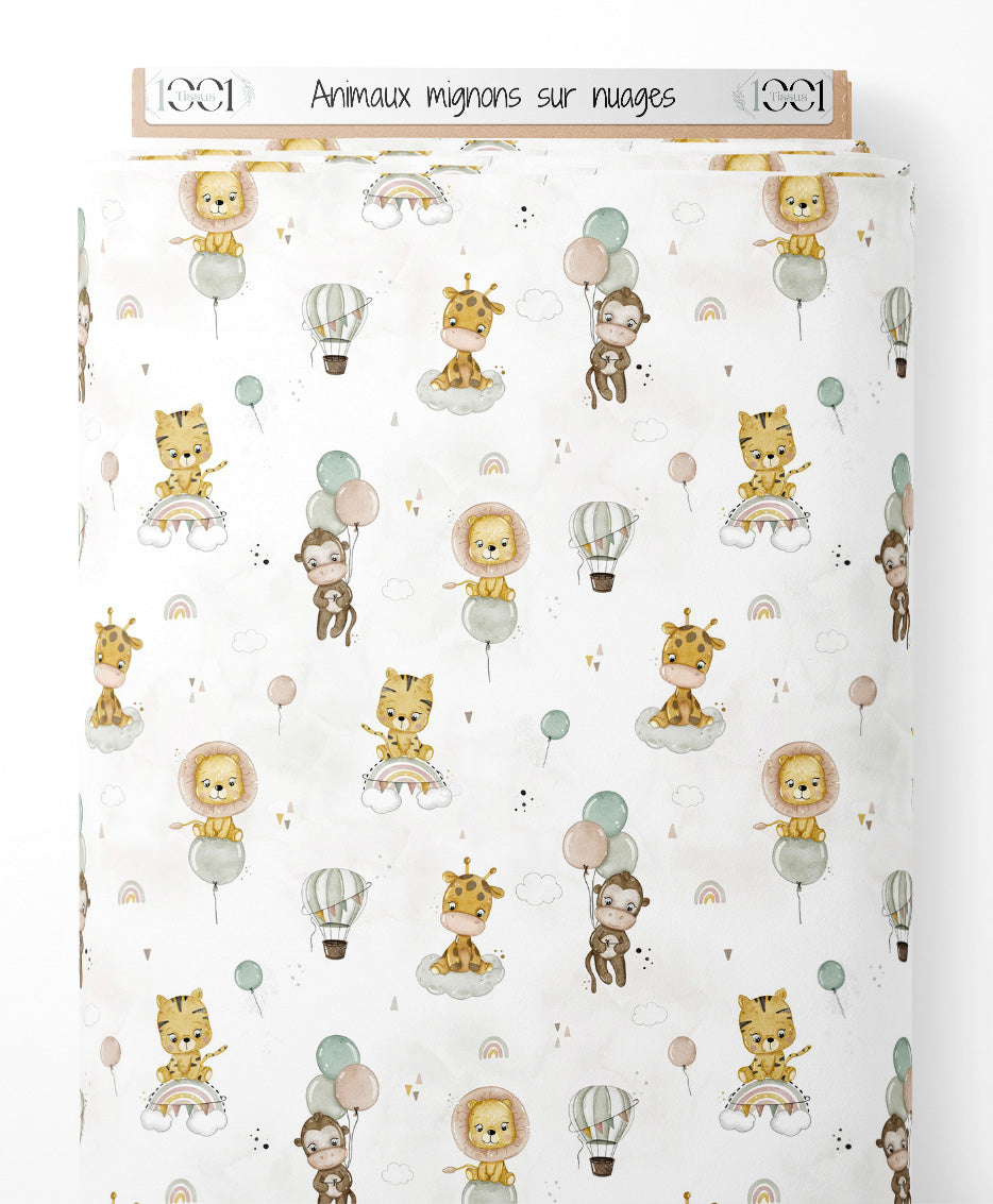 Tissu - Animaux mignons sur nuages
