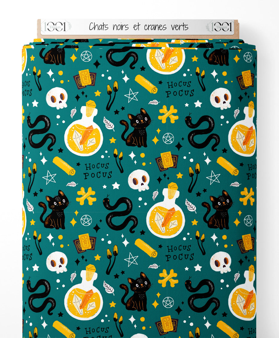 Tissu - Chats noirs et crânes verts