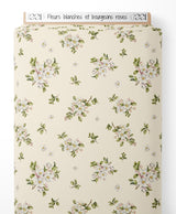 Tissu - Fleurs blanches et bourgeons roses