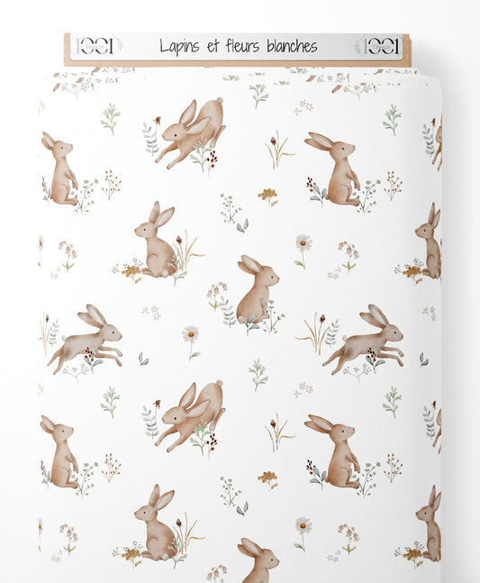 Tissu - Lapins et fleurs blanches