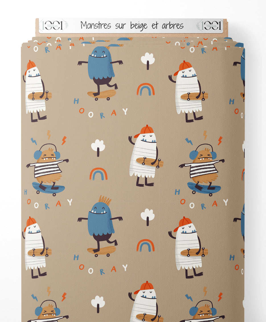 Tissu - Monstres sur beige et arbres
