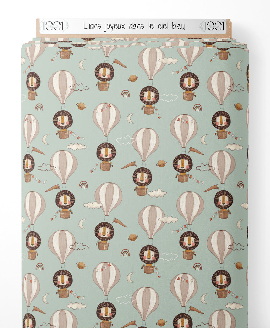 Tissu - Lions joyeux dans le ciel bleu