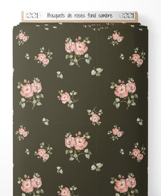 Tissu - Bouquets de roses sur fond sombre