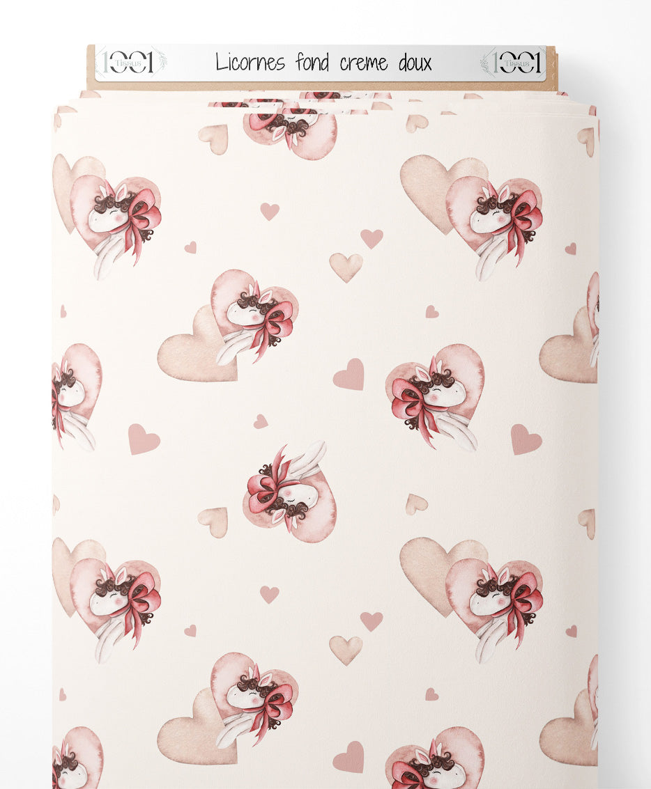 Tissu - Licornes sur fond crème doux