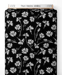 Tissu - Fleurs blanches détaillées