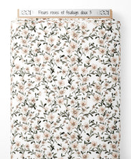 Tissu - Fleurs roses et feuillage doux 3