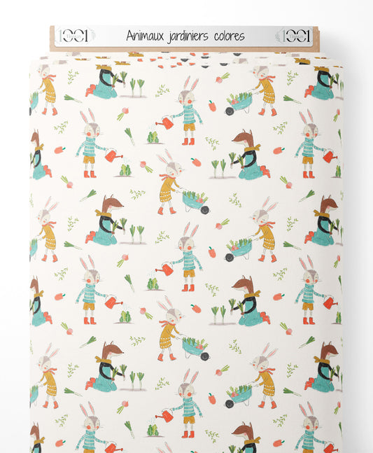 Tissu - Animaux jardiniers colorés