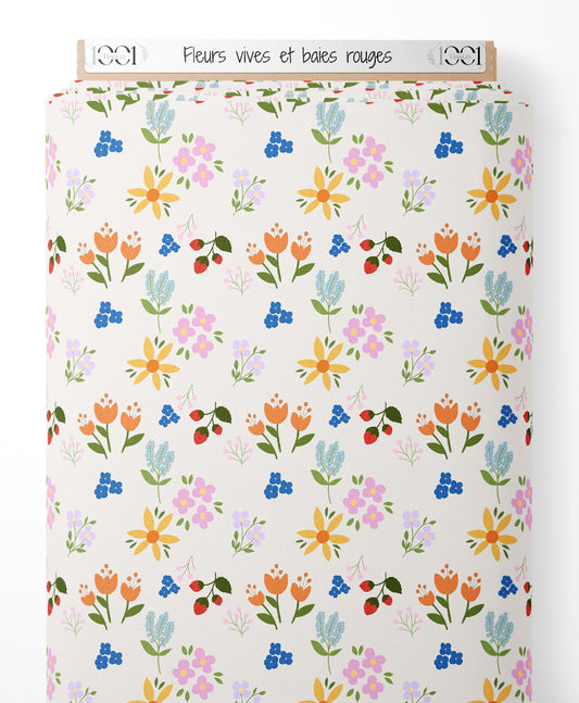 Tissu - Fleurs vives et baies rouges