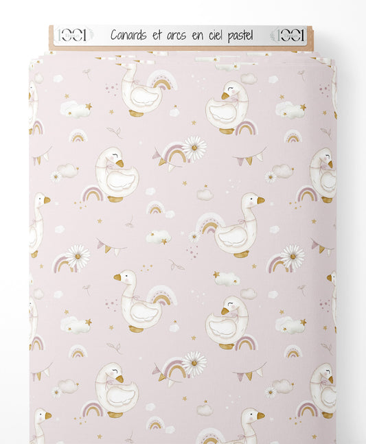 Tissu - Canards et arcs-en-ciel pastel
