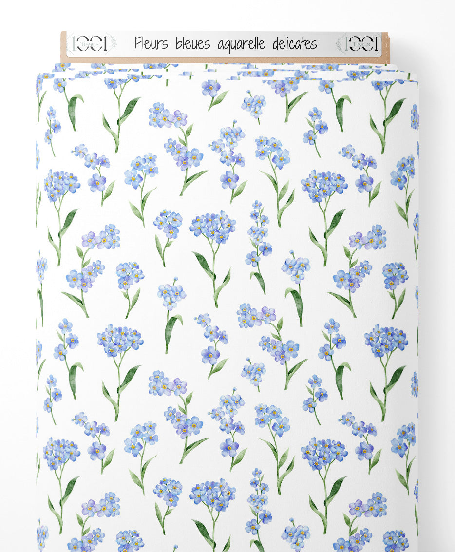 Tissu - Fleurs bleues aquarelle délicates