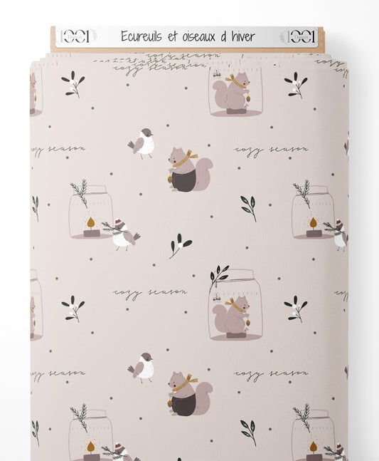 Tissu - Écureuils et oiseaux d'hiver