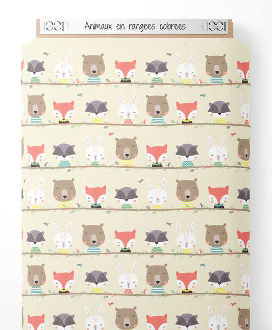 Tissu - Animaux en rangées colorées