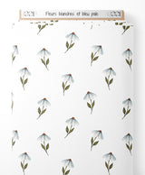 Tissu - Fleurs blanches et bleu pâle
