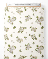 Tissu - Fleurs blanches et vertes 3