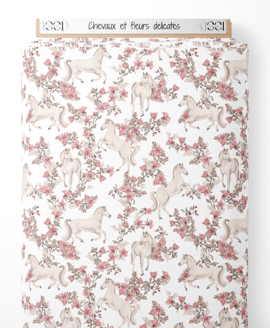 Tissu - Chevaux et fleurs délicates
