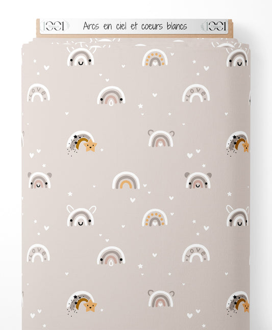 Tissu - Arcs-en-ciel et cœurs blancs