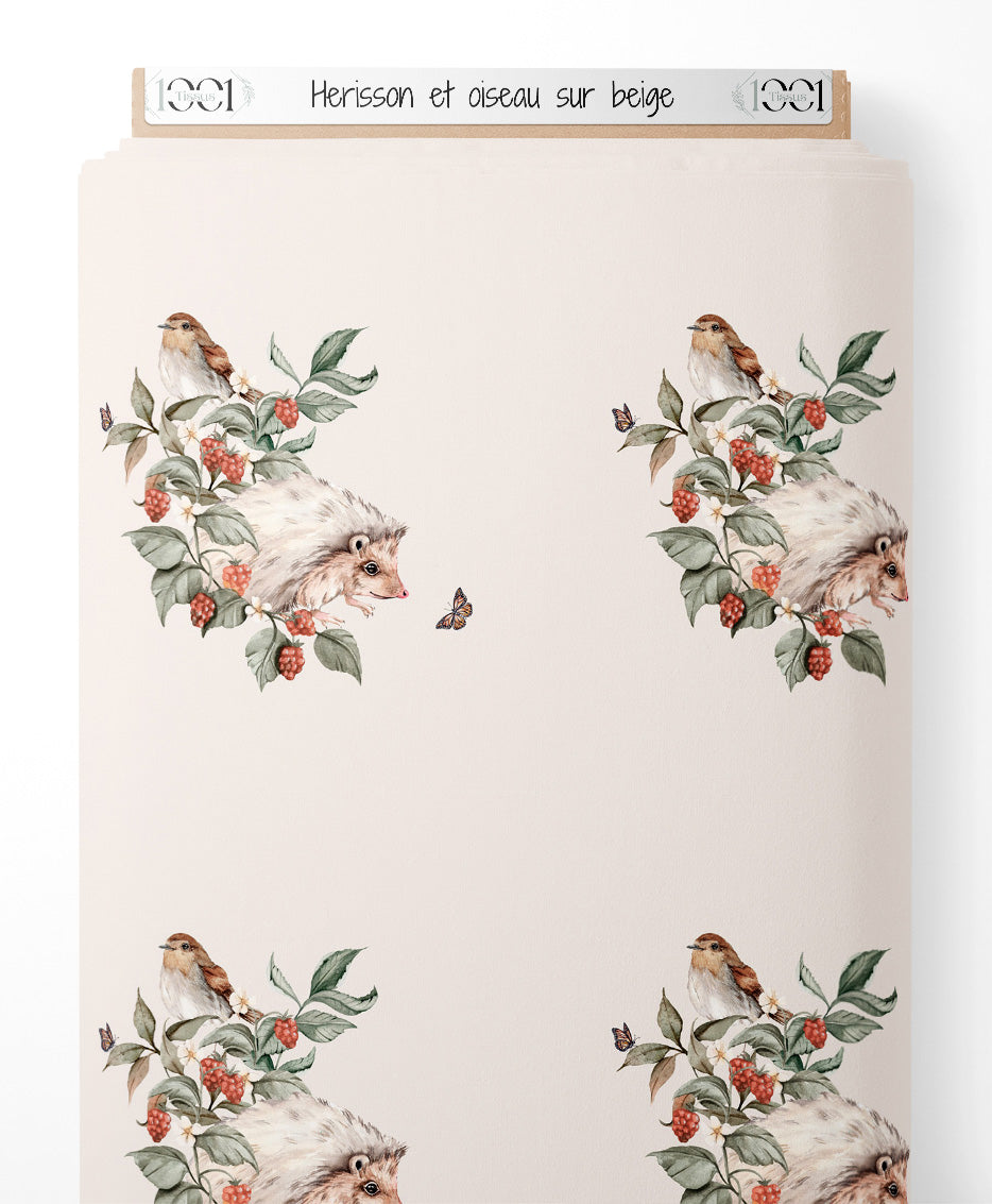 Tissu - Hérisson et oiseau sur beige