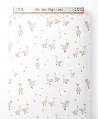 Tissu - Oies avec fleurs roses