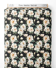 Tissu - Roses blanches sur fond noir