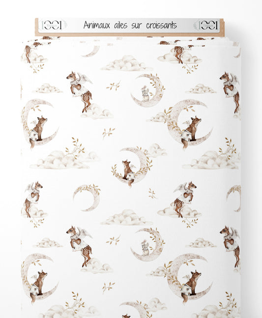 Tissu - Animaux ailés sur croissants