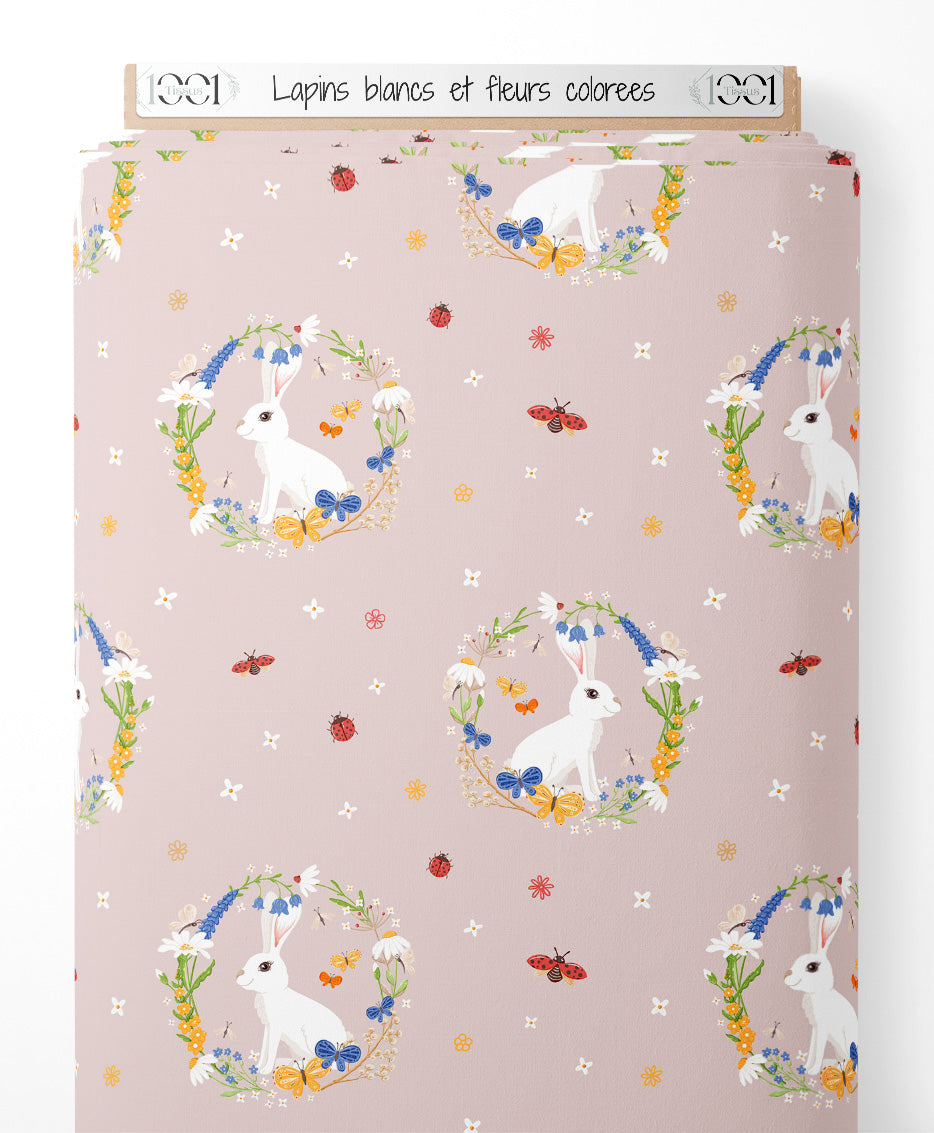 Tissu - Lapins blancs et fleurs colorées
